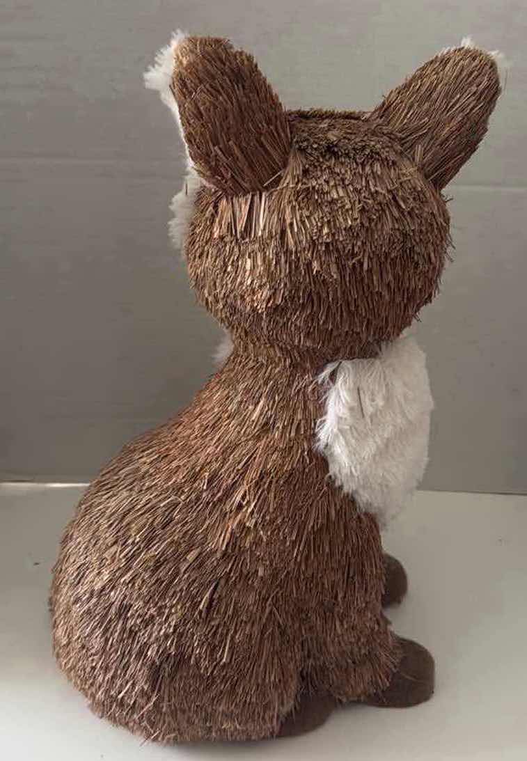 Photo 1 of STRAW FOX DECOR 12X12 18”H