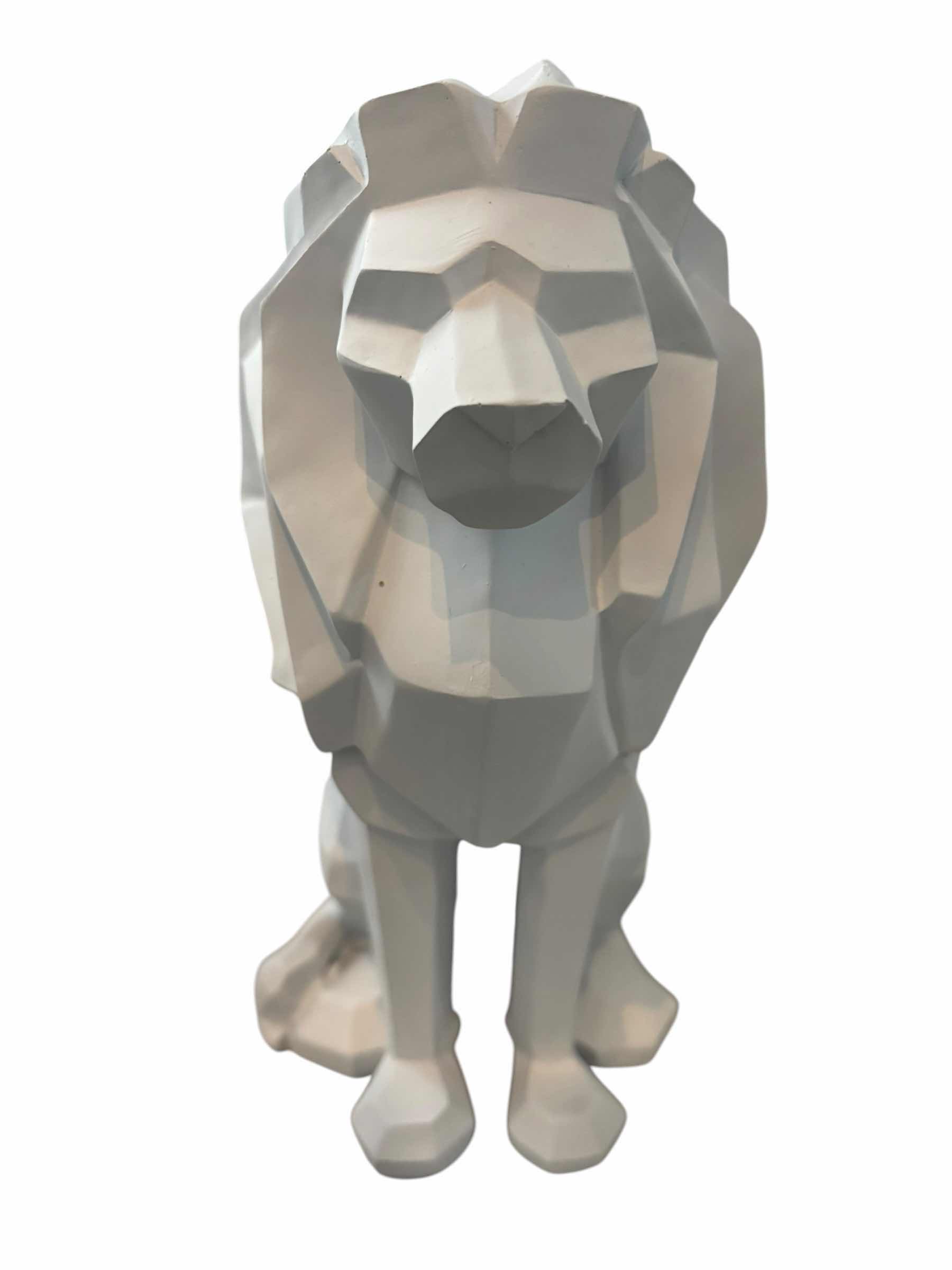 Photo 1 of TWO LION STATUES HOME DECOR H10”