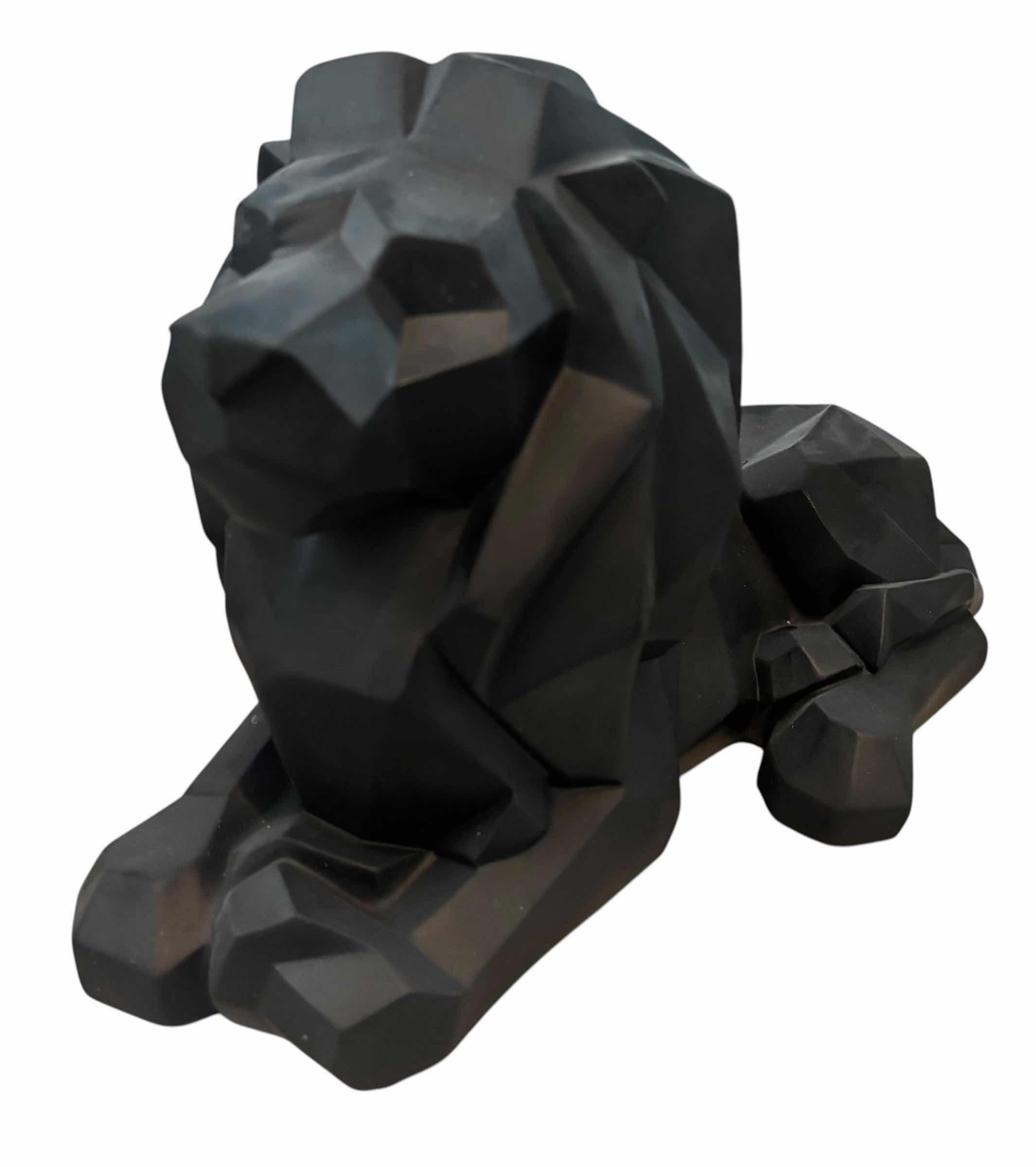 Photo 1 of TWO LION STATUES HOME DECOR H10”