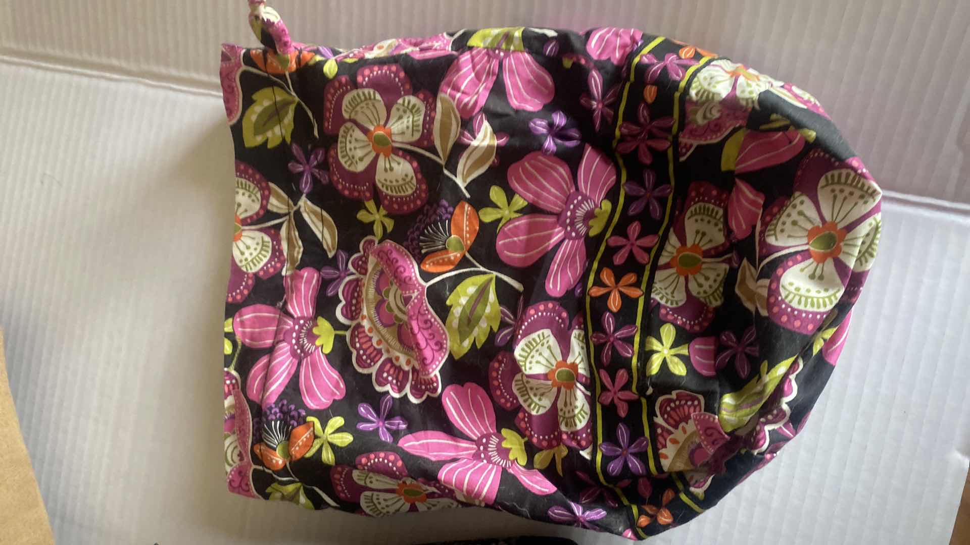 Photo 1 of WOMEN’S TOTE BAGS (4)