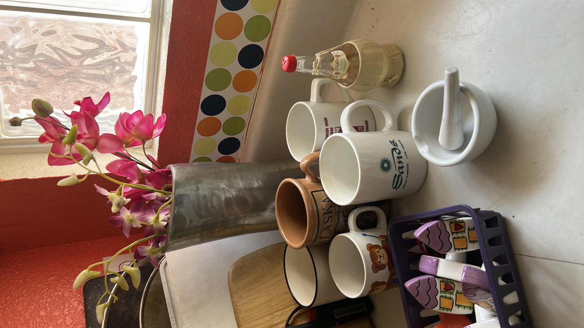 Photo 1 of KITCHEN ITEMS