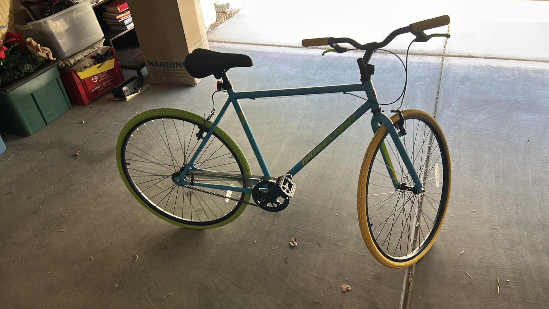 Photo 1 of KENT 700 C RIDGELAND HYBRID, BIKE IN BLUE AND GREEN