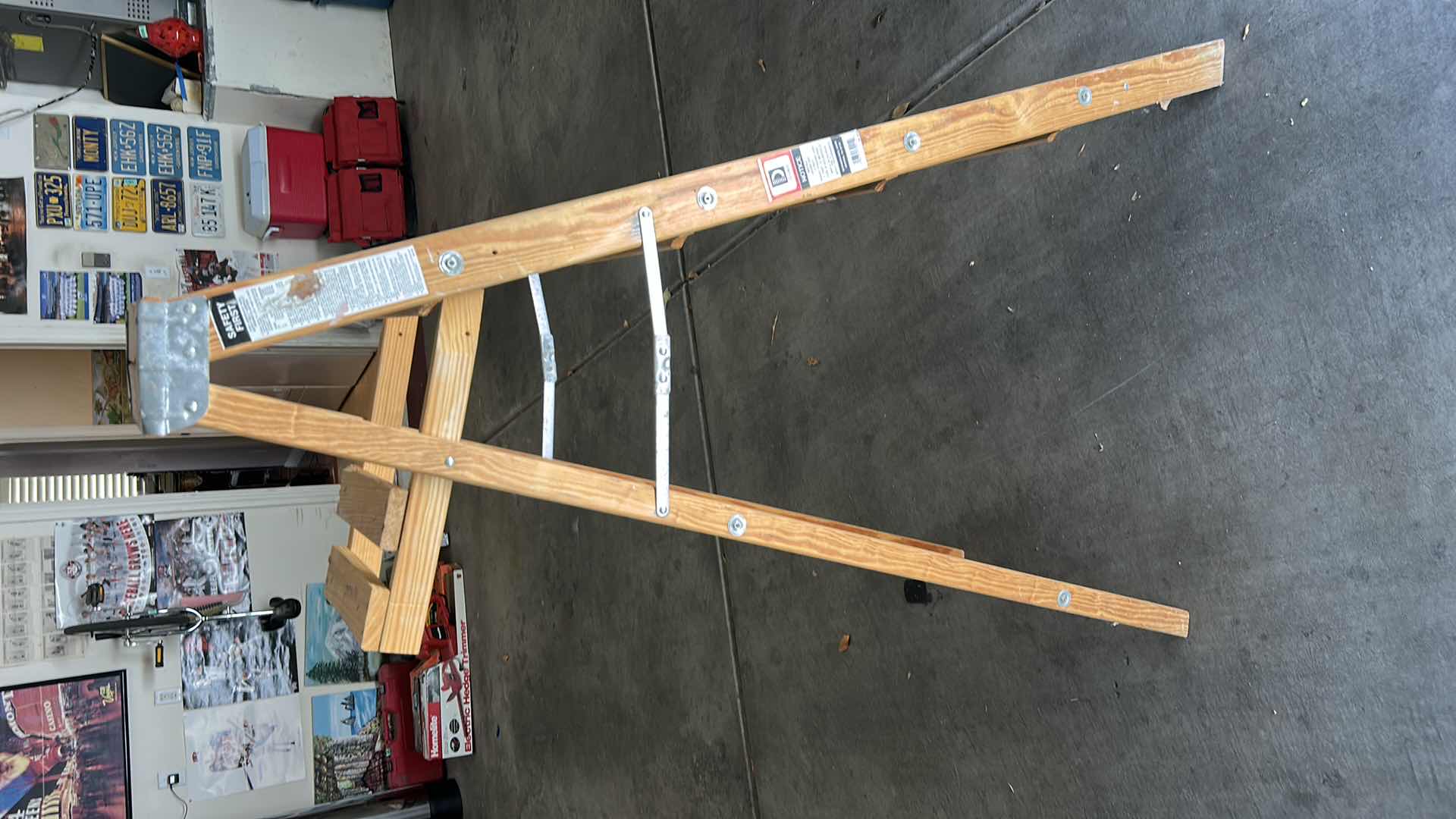 Photo 1 of DAVIDSON 5 FOOT WOODEN LADDER