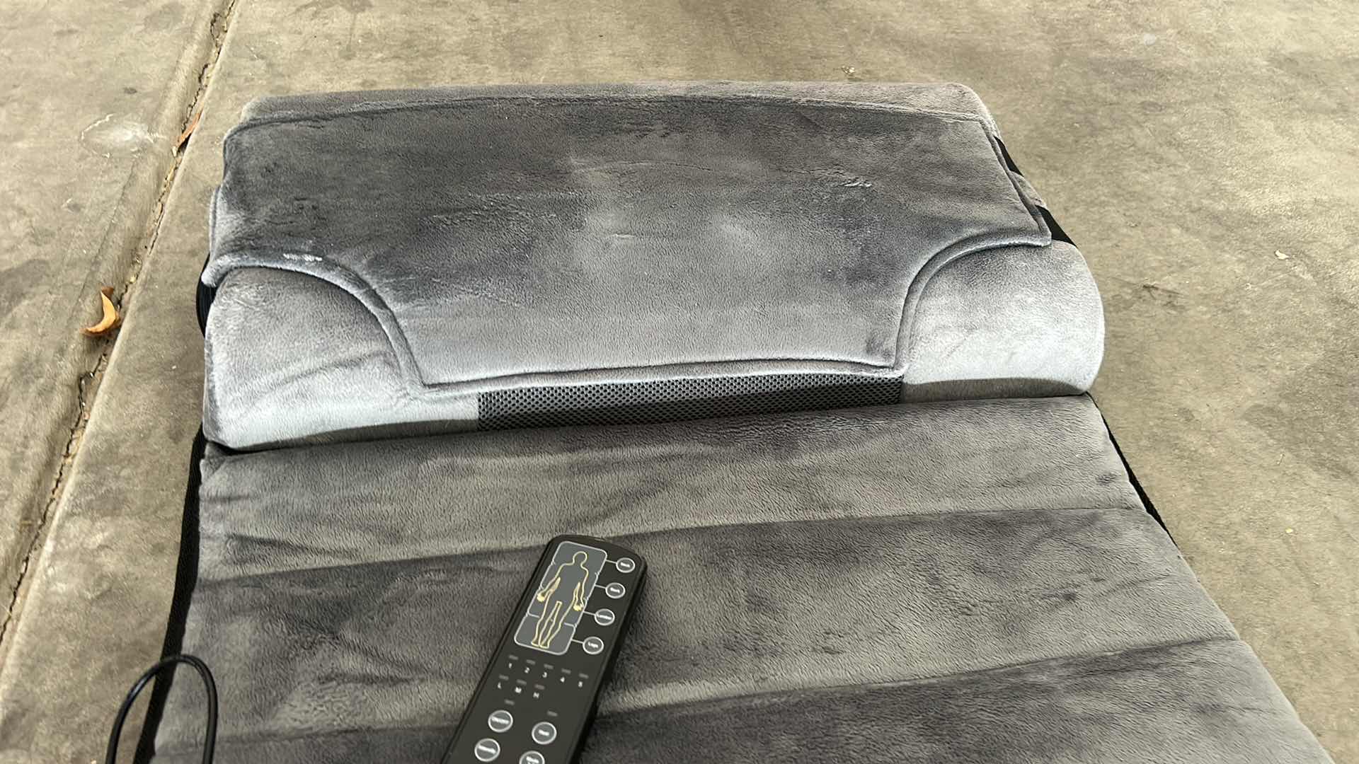 Photo 1 of BELMINT FULL BODY MASSAGE MAT WITH SHIATSU HEATED NECK MASSAGER $120