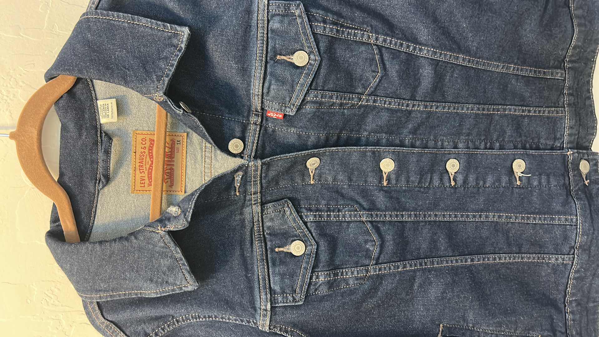 Photo 1 of WOMEN’S LEVI’S JACKET SIZE 1X