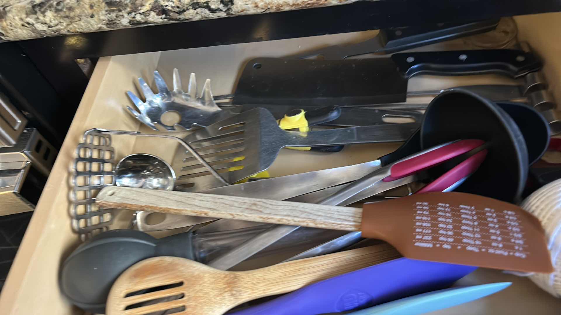 Photo 1 of CONTENTS OF DRAWER IN KITCHEN