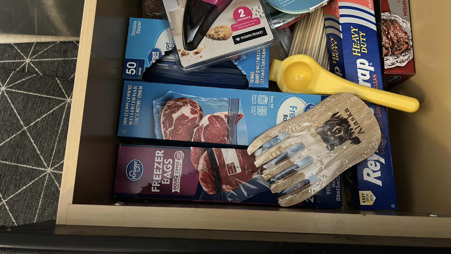 Photo 1 of CONTENTS OF DRAWER IN KITCHEN