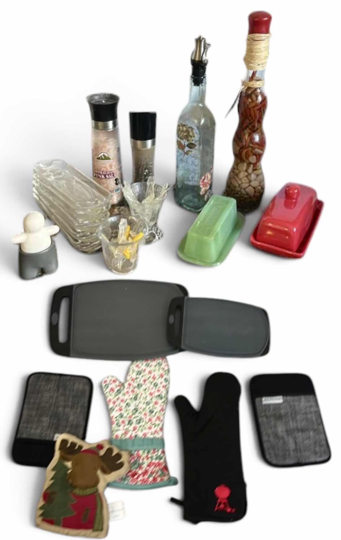 Photo 1 of KITCHEN ITEMS AND HOMEGOODS
