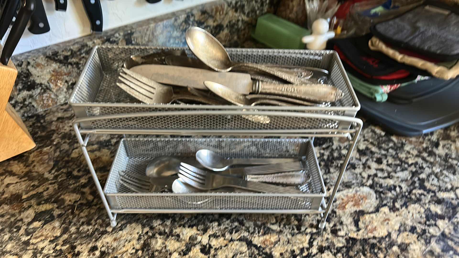 Photo 1 of STAINLESS STEEL SILVERWARE