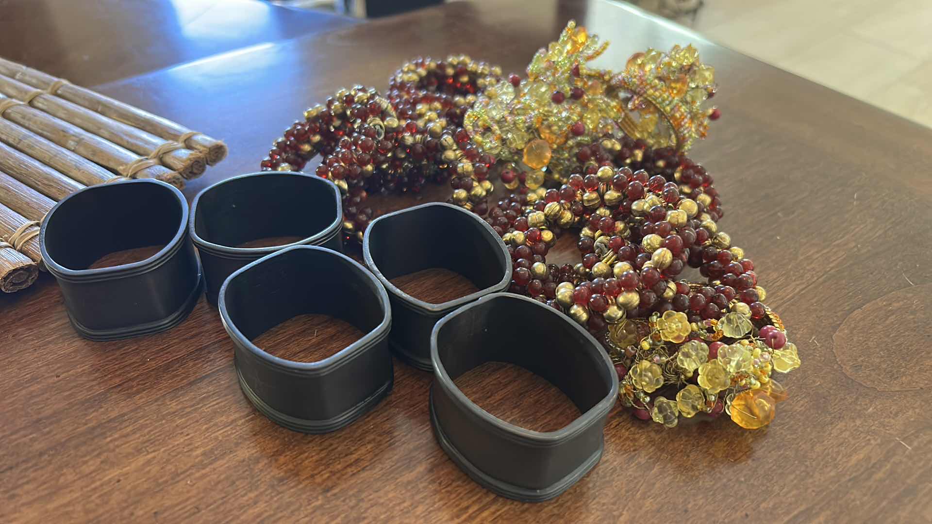 Photo 1 of PLACEMATS AND NAPKIN RINGS