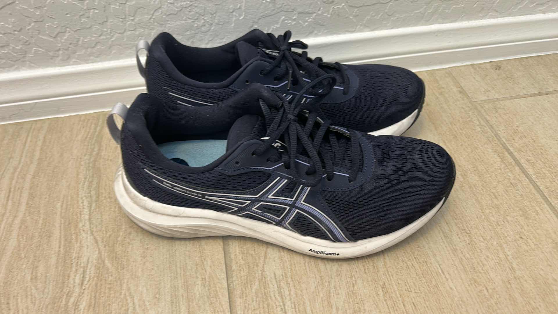 Photo 1 of ASICS GEL-CONTEND, RUNNING SHOES - WOMENS SIZE 10