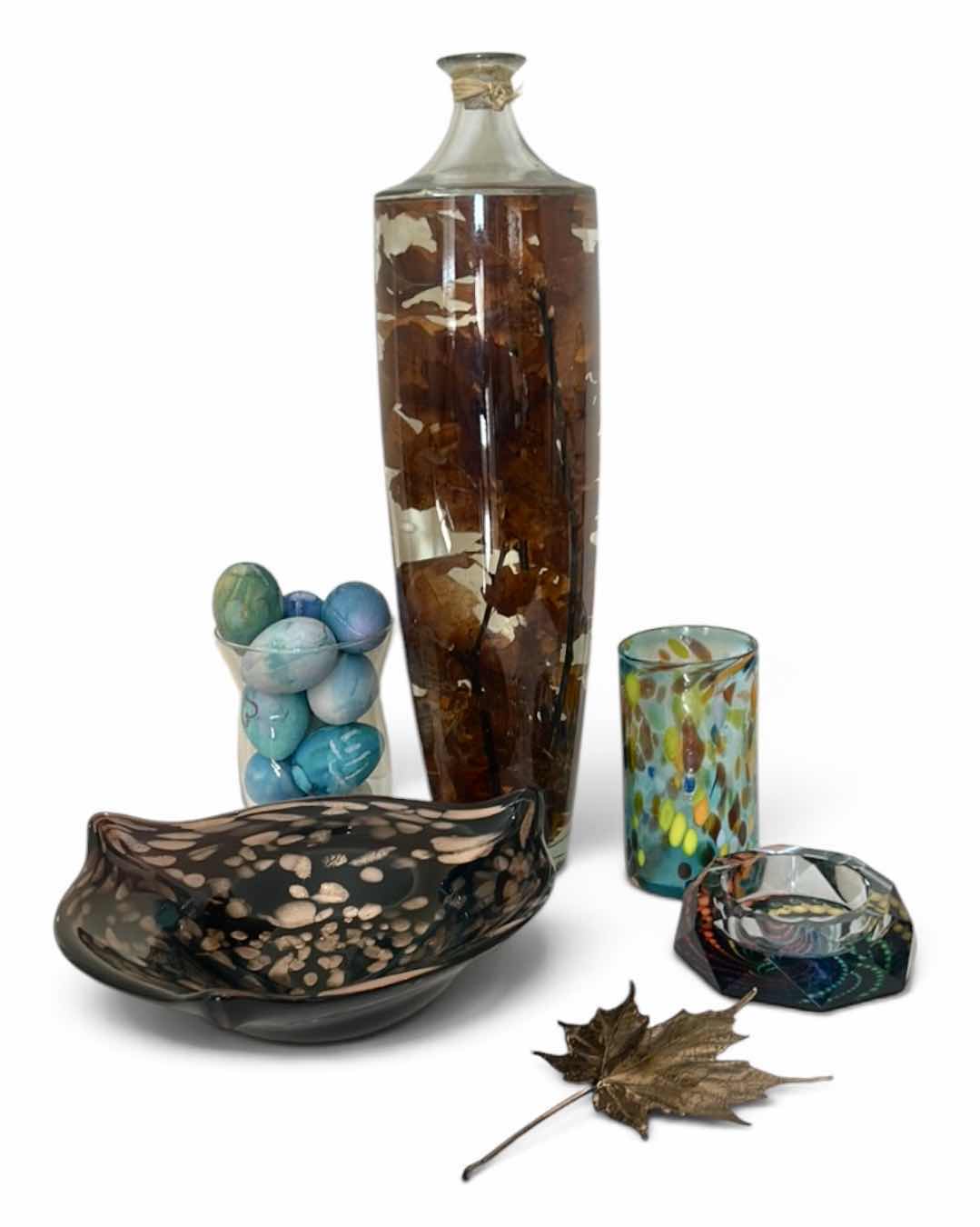 Photo 1 of HOMEGOODS AND HOME DECOR, (TALLEST, H 18 1/2”)