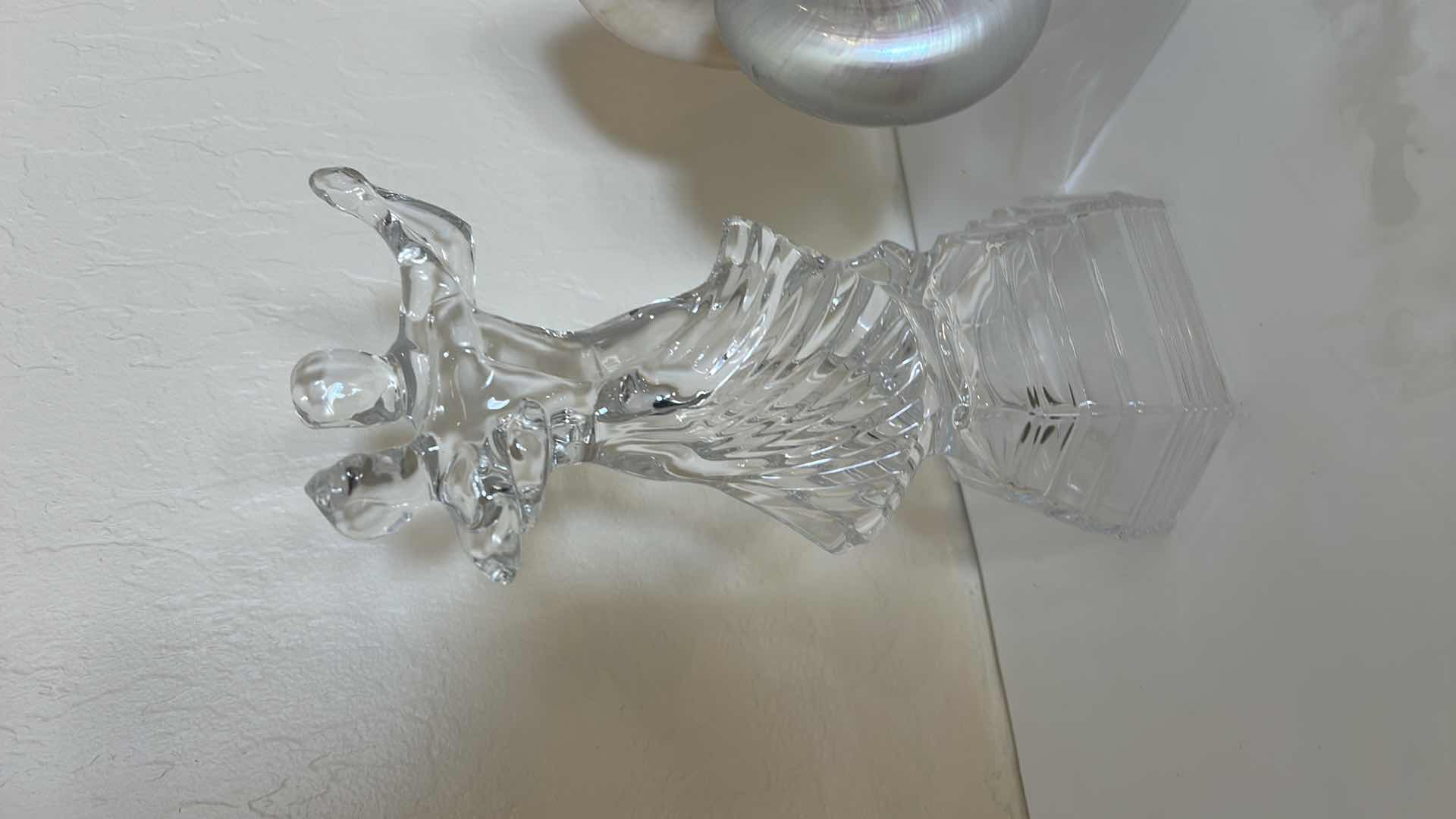 Photo 1 of HOME DECOR- ROYAL CRYSTAL ROCK TANGO FIGURINE 24% LEAD CRYSTAL SCULPTURE OF A DANCING COUPLE MADE IN ITALY AND SHELL ON STAND (TALLEST H10”)