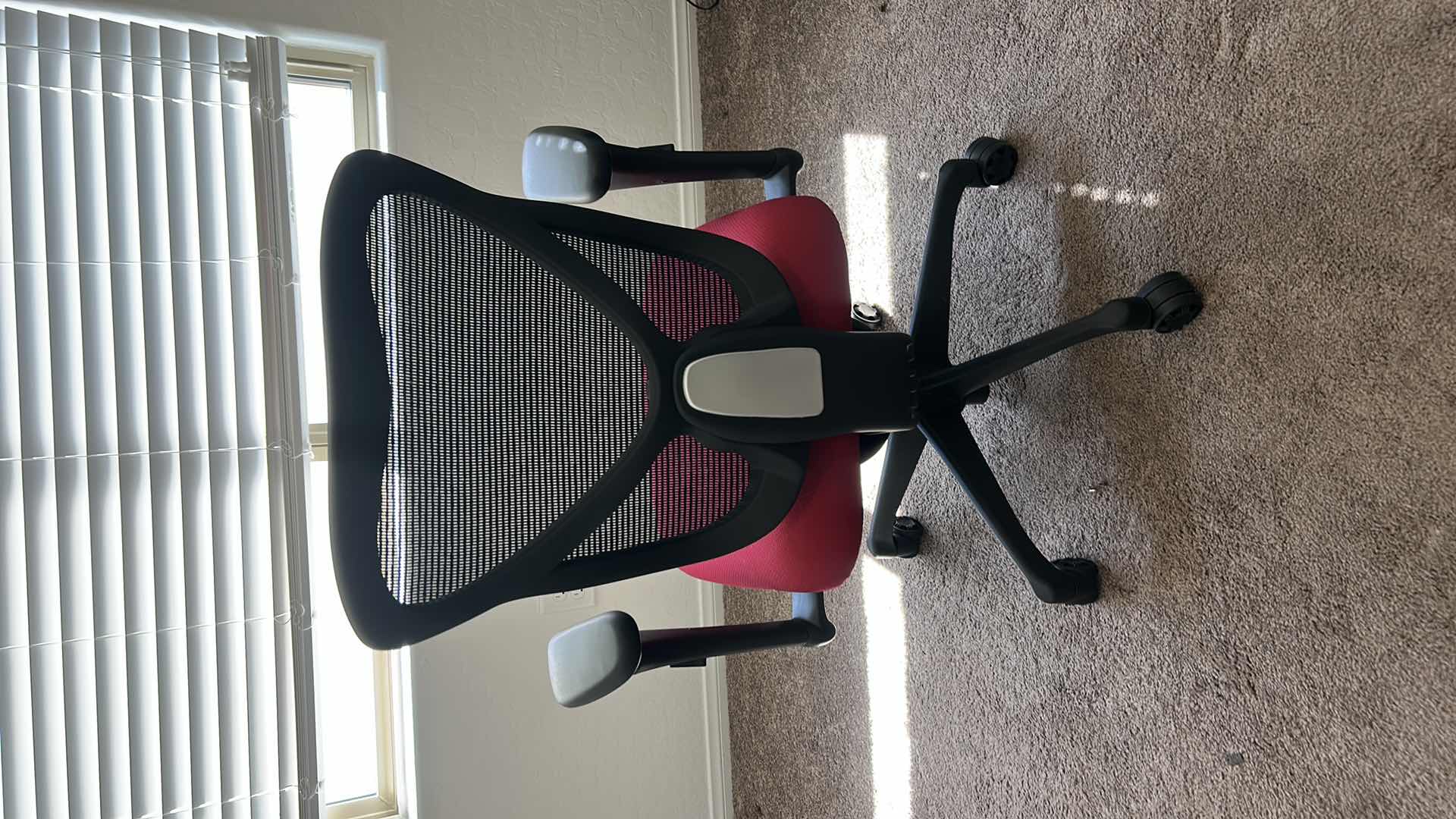 Photo 1 of WORKPRO 769T COMMERCIAL OFFICE TASK CHAIR