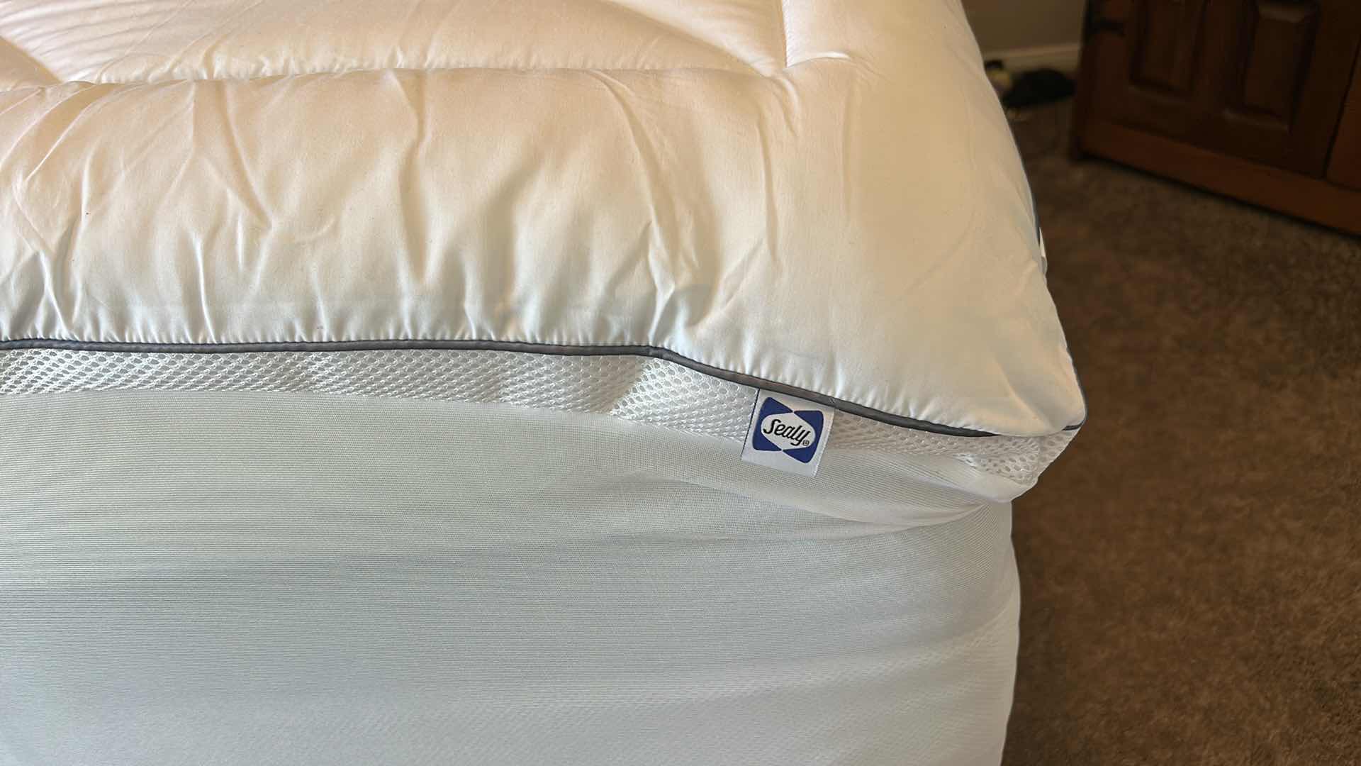 Photo 1 of ZINUS QUEEN MATTRESS WITH FOAM PAD, TOPPER, AND COVER WITH BOX SPRINGS