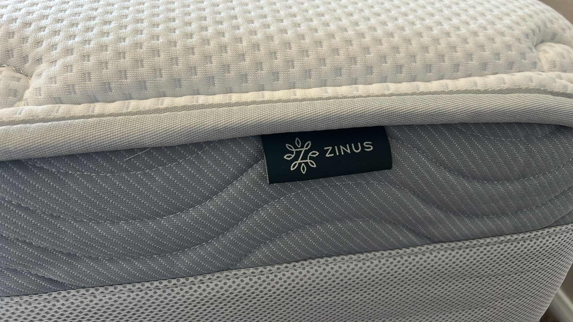 Photo 1 of ZINUS QUEEN MATTRESS WITH FOAM PAD, TOPPER, AND COVER WITH BOX SPRINGS