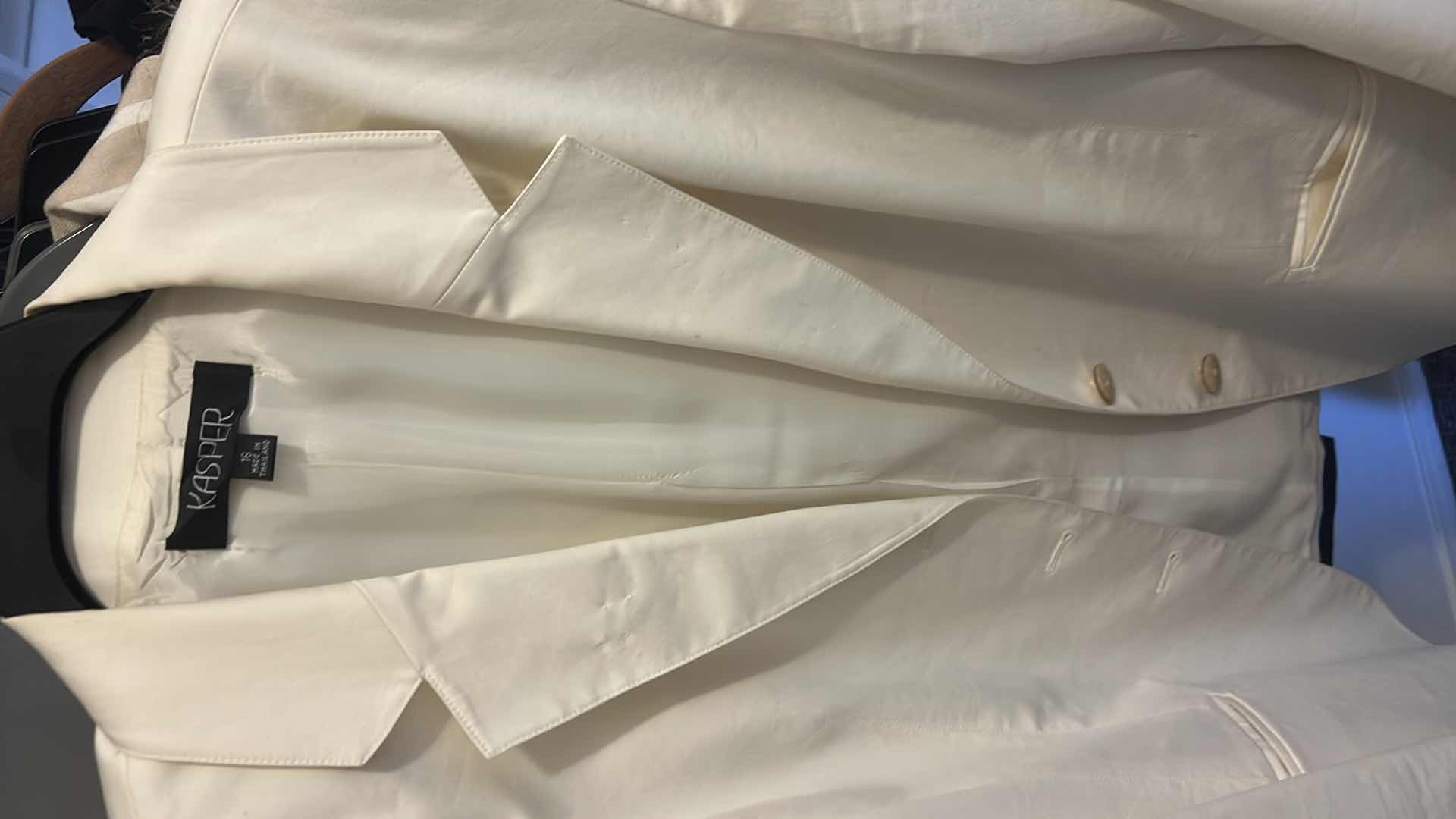 Photo 1 of 7 WOMEN’S JACKETS IN PLUS SIZES