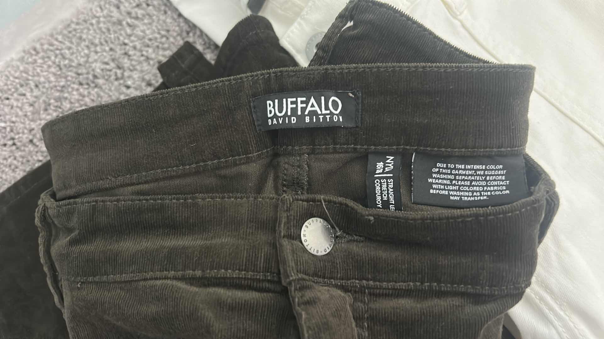 Photo 1 of 4 PAIRS OF WONENS PLUS SIZE JEANS - TORRID, BUFFALO AND MORE