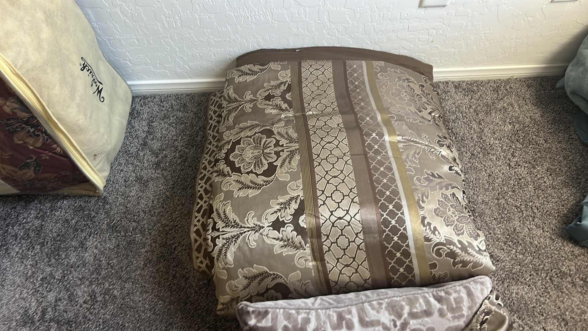 Photo 1 of QUEEN, BEDDING PILLOWS, AND SHAMS