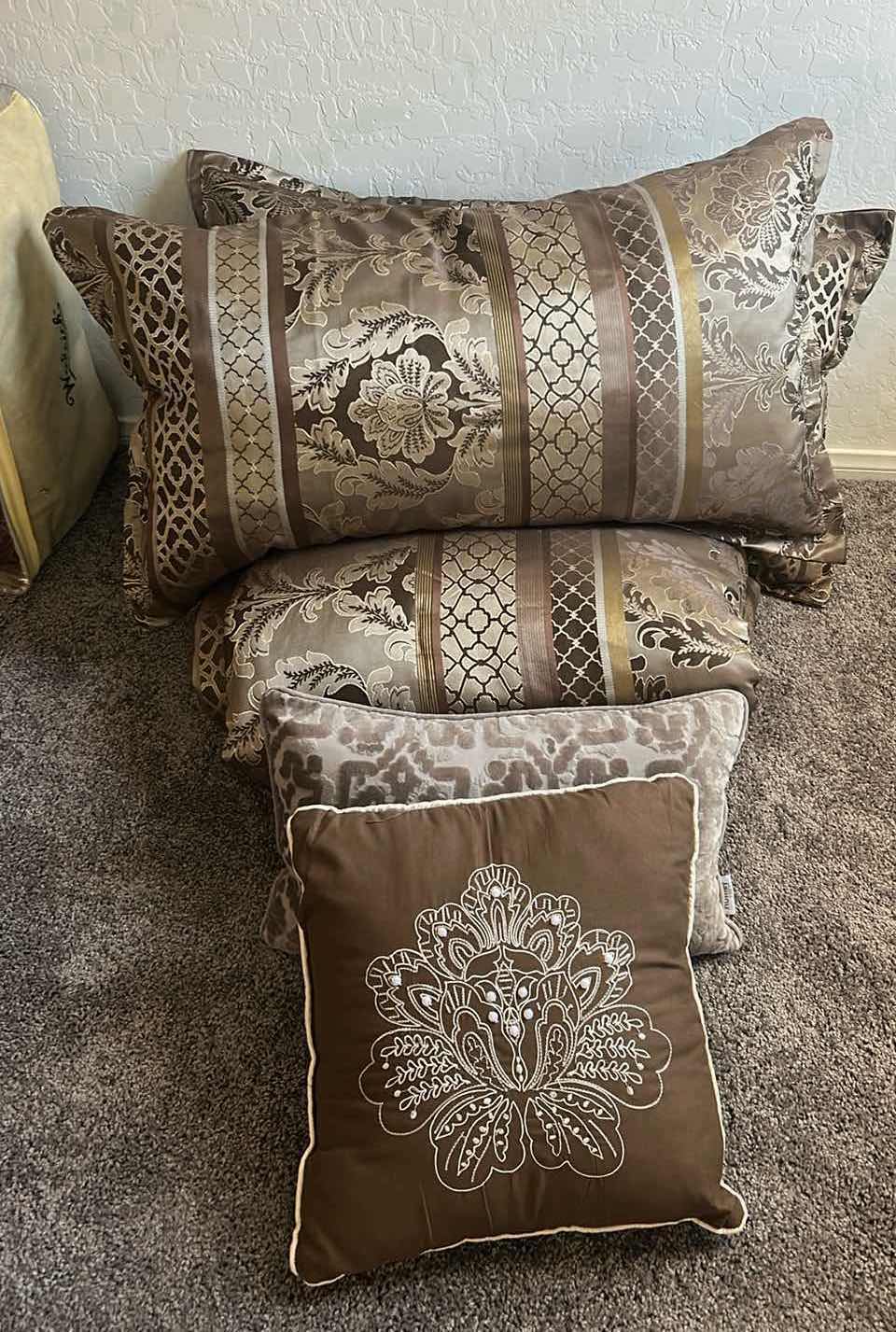 Photo 1 of QUEEN, BEDDING PILLOWS, AND SHAMS