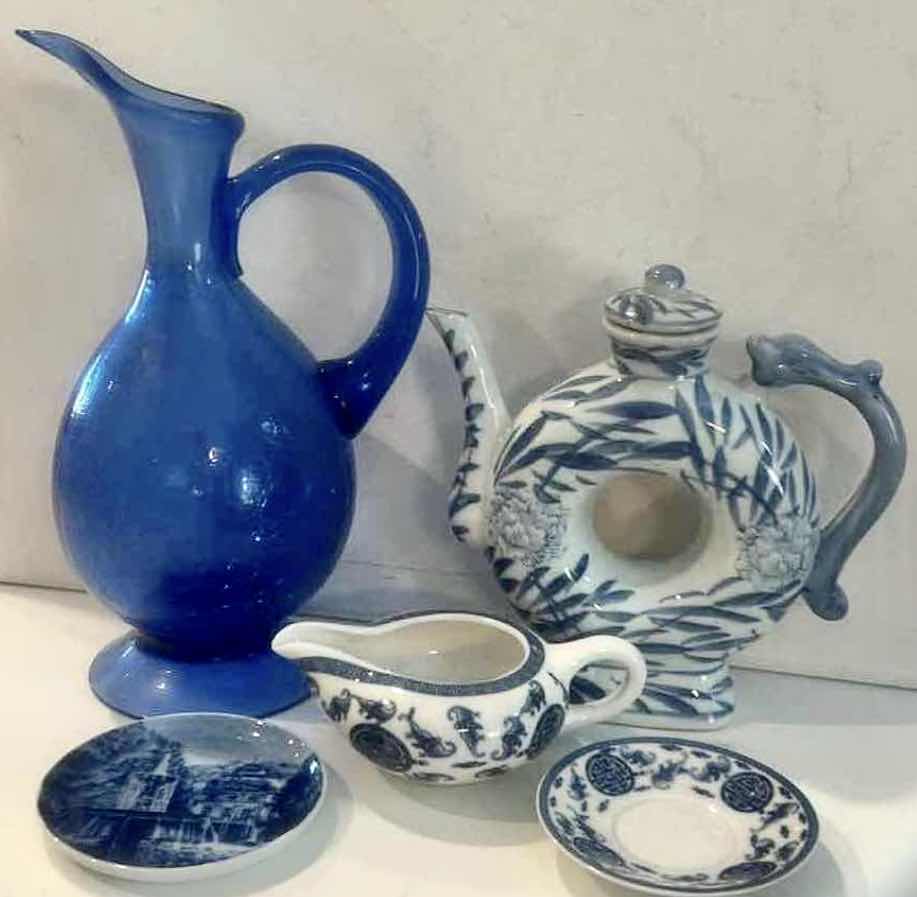 View 1 of MID-CENTURY ART GLASS W ASIAN STYLE TRANSFERWARE & CHINOISERIE CERAMICS H10.25 $100