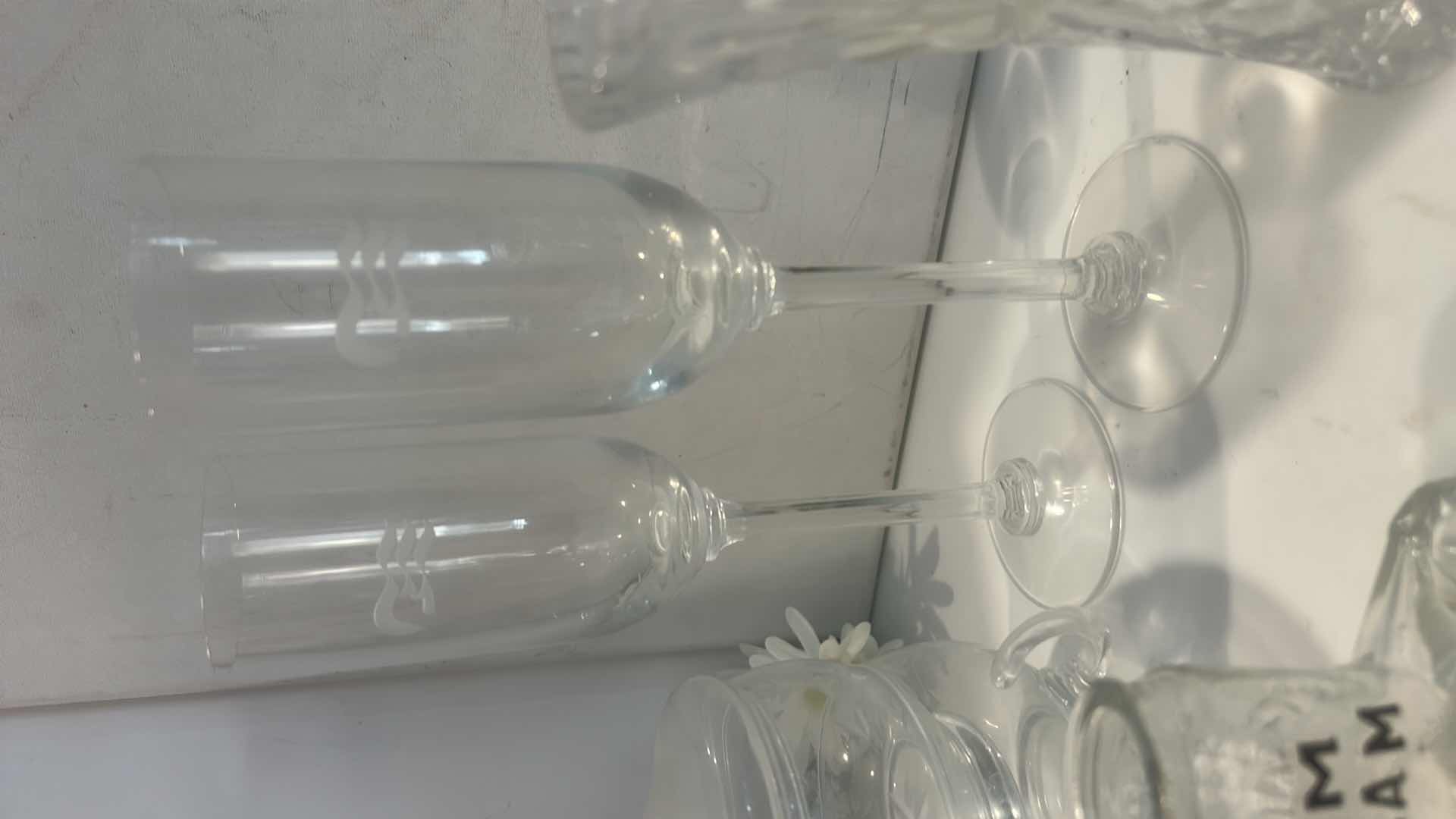 Photo 1 of CRYSTAL AND GLASS ASSORTMENT (LENOX VASE H6”)