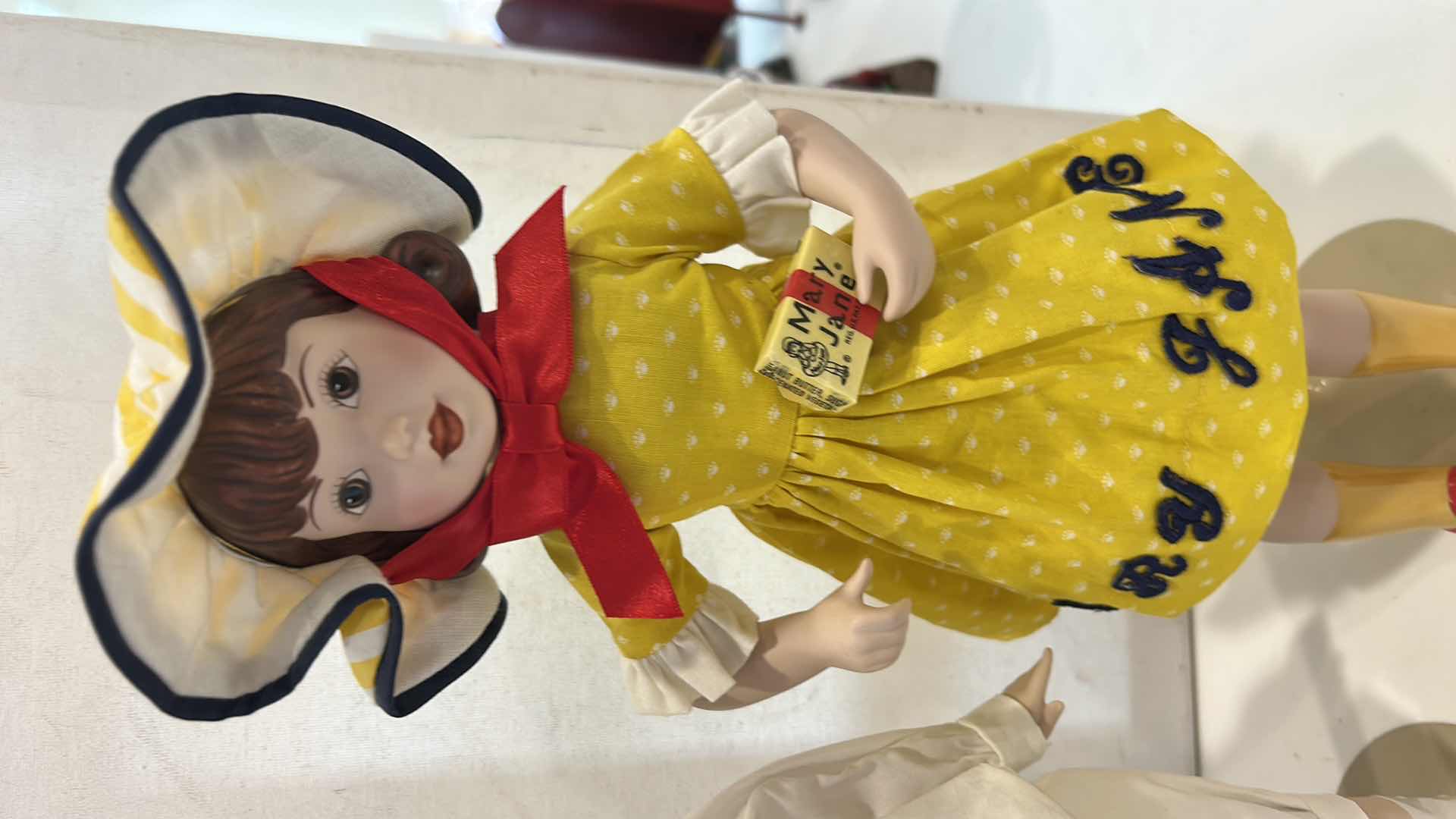 Photo 1 of 1985-1986 FRANKLIN HEIRLOOM PORCELAIN DOLL $70