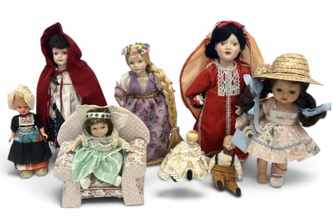 Photo 1 of 8 COLLECTIBLE DOLLS