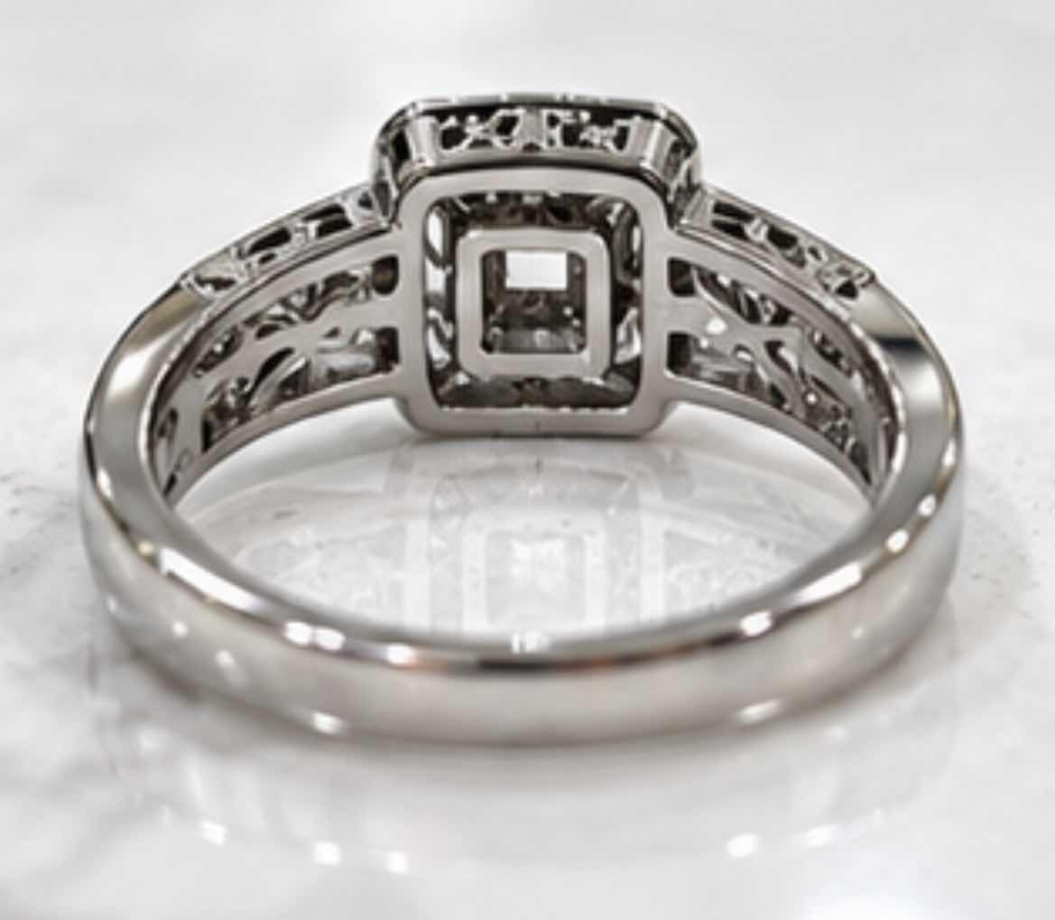 Photo 1 of 10K WHITE GOLD DIAMOND RING
0.50 CTW 2.9G (EST SIZE 5-6) #51 $2,100