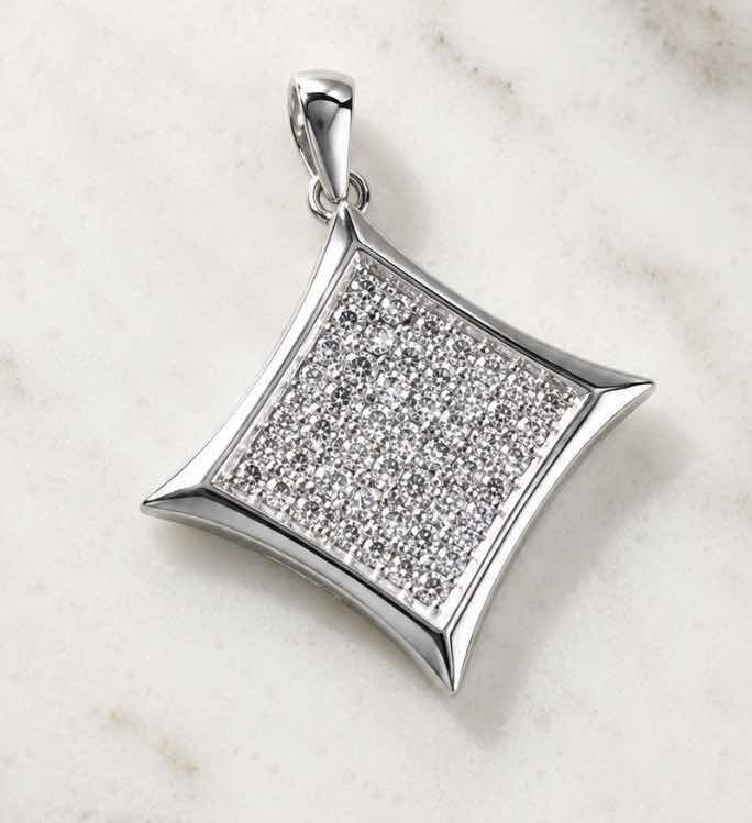 Photo 1 of 10K WHITE GOLD PENDANT 0.2 5CTW 1.2 G #17