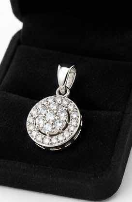 Photo 1 of 14K WHITE GOLD 0.55 DIAMOND PENDANT 2.16 G W APPRAISAL #2030 $3995