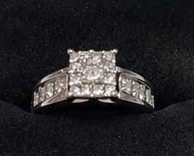 Photo 1 of 14K WHITE GOLD 1 CTW DIAMOND RING. (EST SIZE 6–7) #5