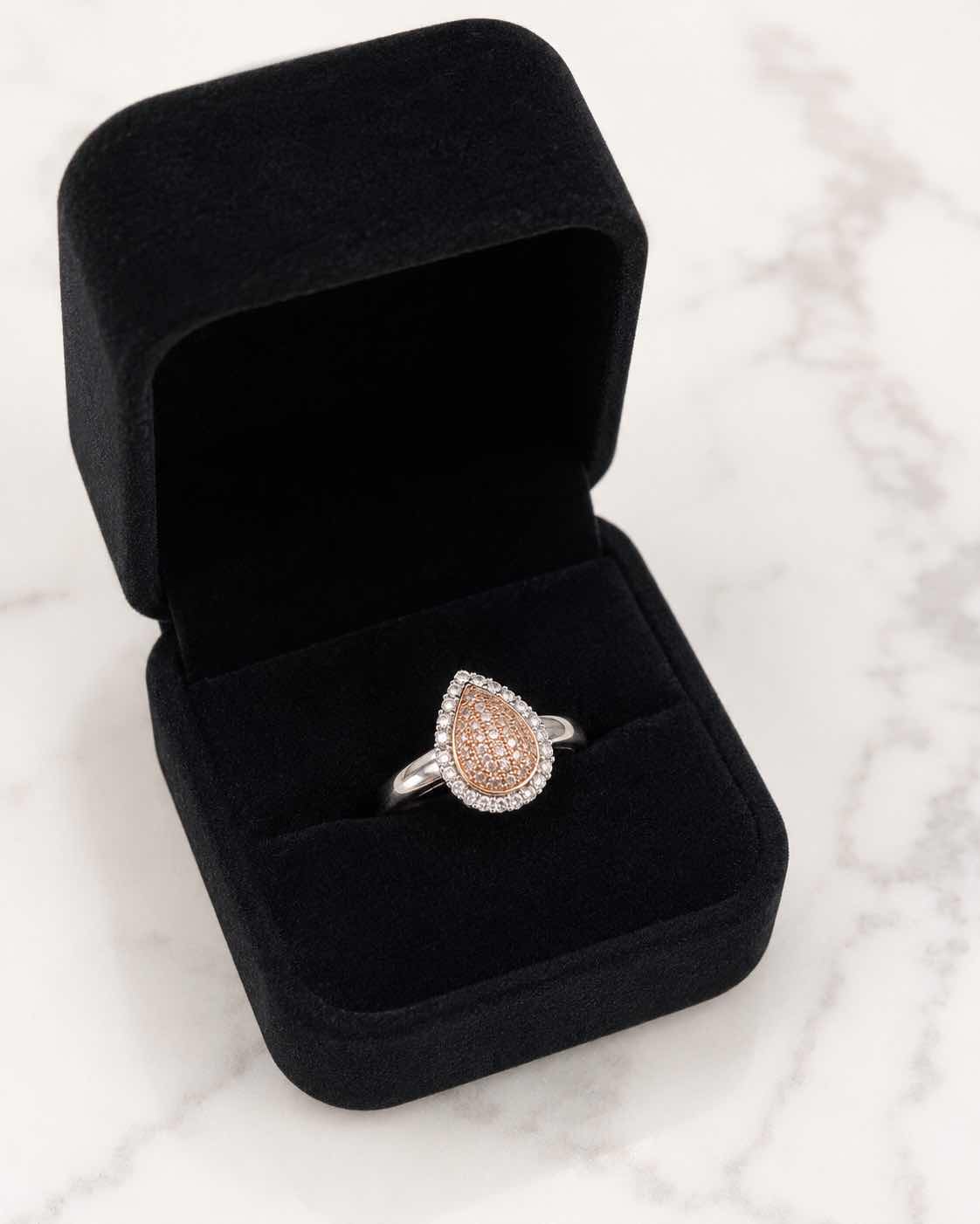 Photo 1 of 14K WHITE GOLD. 50CTW DIAMOND RING 4G. (EST SIZE 6 -7) #22