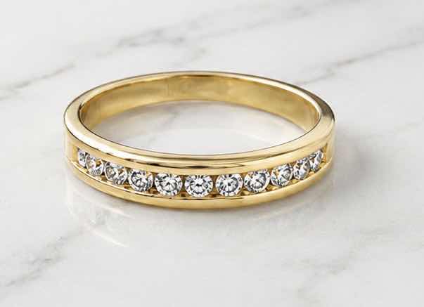 Photo 1 of 10 K YELLOW GOLD 1CTW DIAMOND RING 5.3 G (EST SIZE 8–9) #41