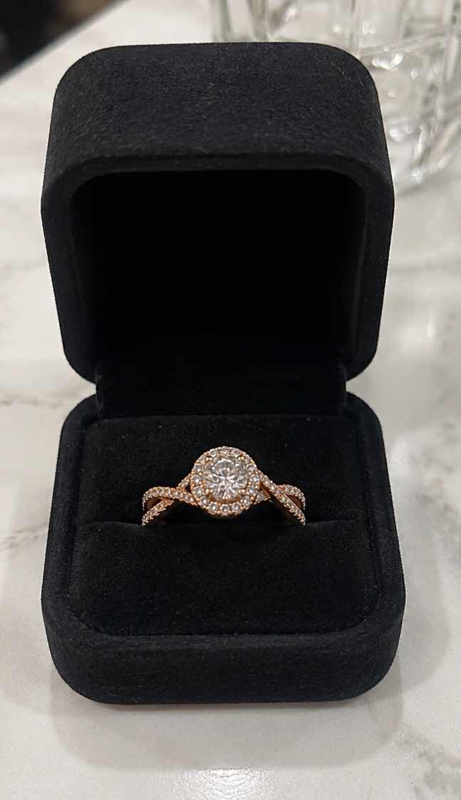 Photo 1 of 10K ROSE GOLD 0.50 CTW DIAMOND RING 3G (EST SIZE 6–7) #13