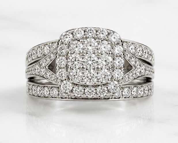 Photo 1 of 10K WHITE GOLD 2CTW DIAMOND RING 7.5G (EST SIZE 6-7) #35 $4000