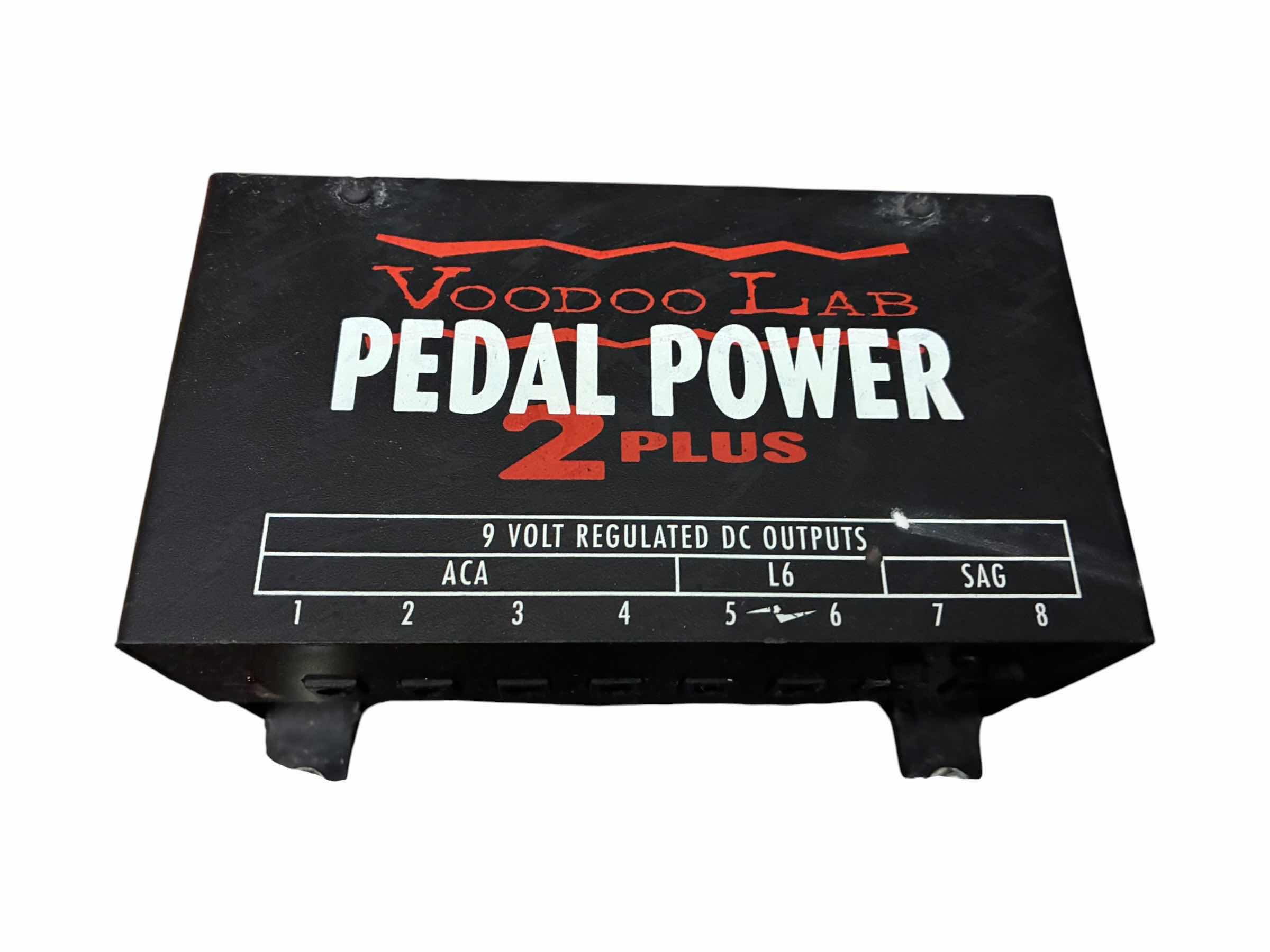 Photo 1 of VOODOO LAB PEDAL POWER 2 PLUS W PEDAL TRAIN-PRO 32” X 16“
