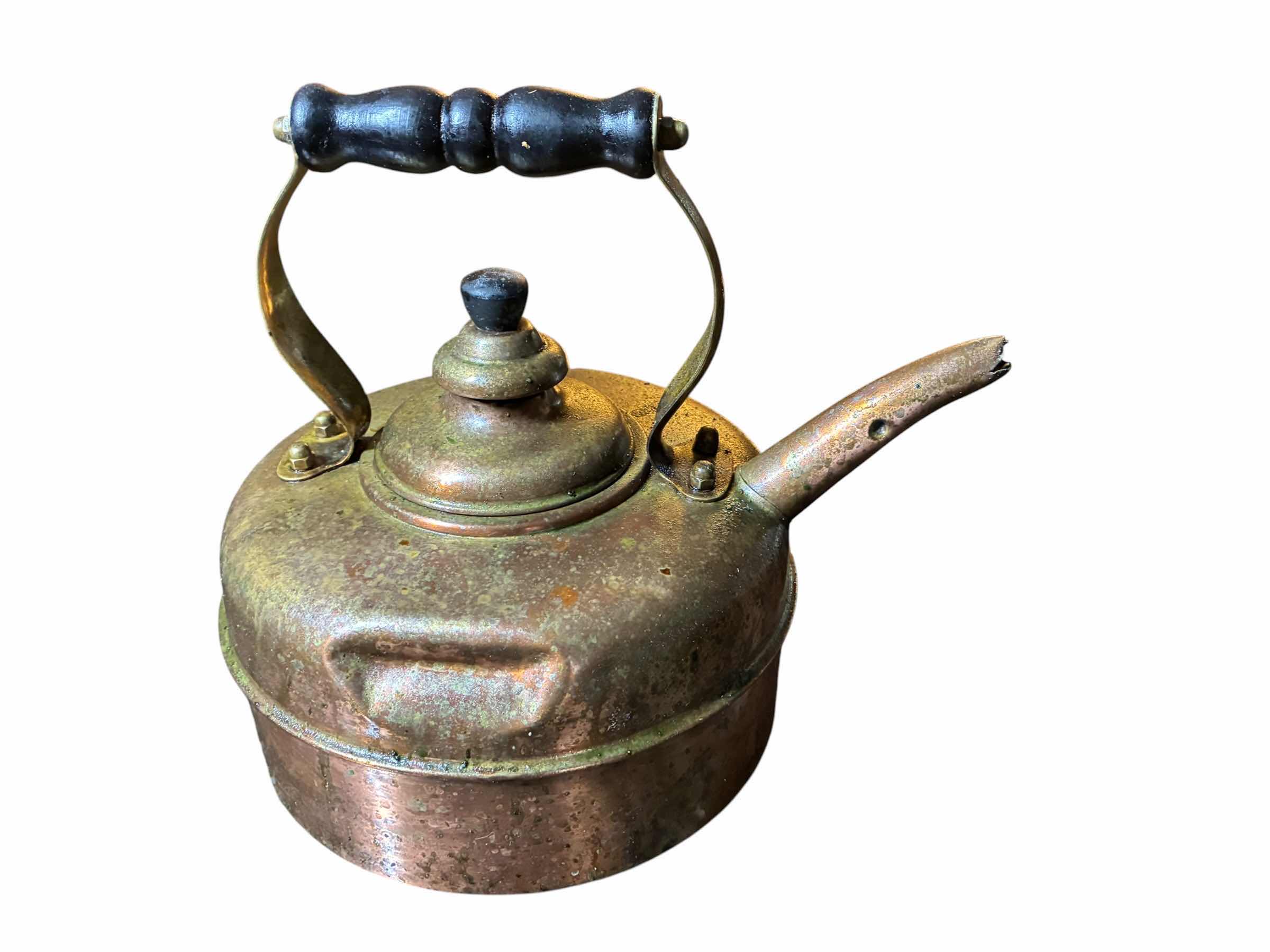 Photo 1 of ANTIQUE THE SIMPLEX COPPER KETTLE 10“ X 9“
