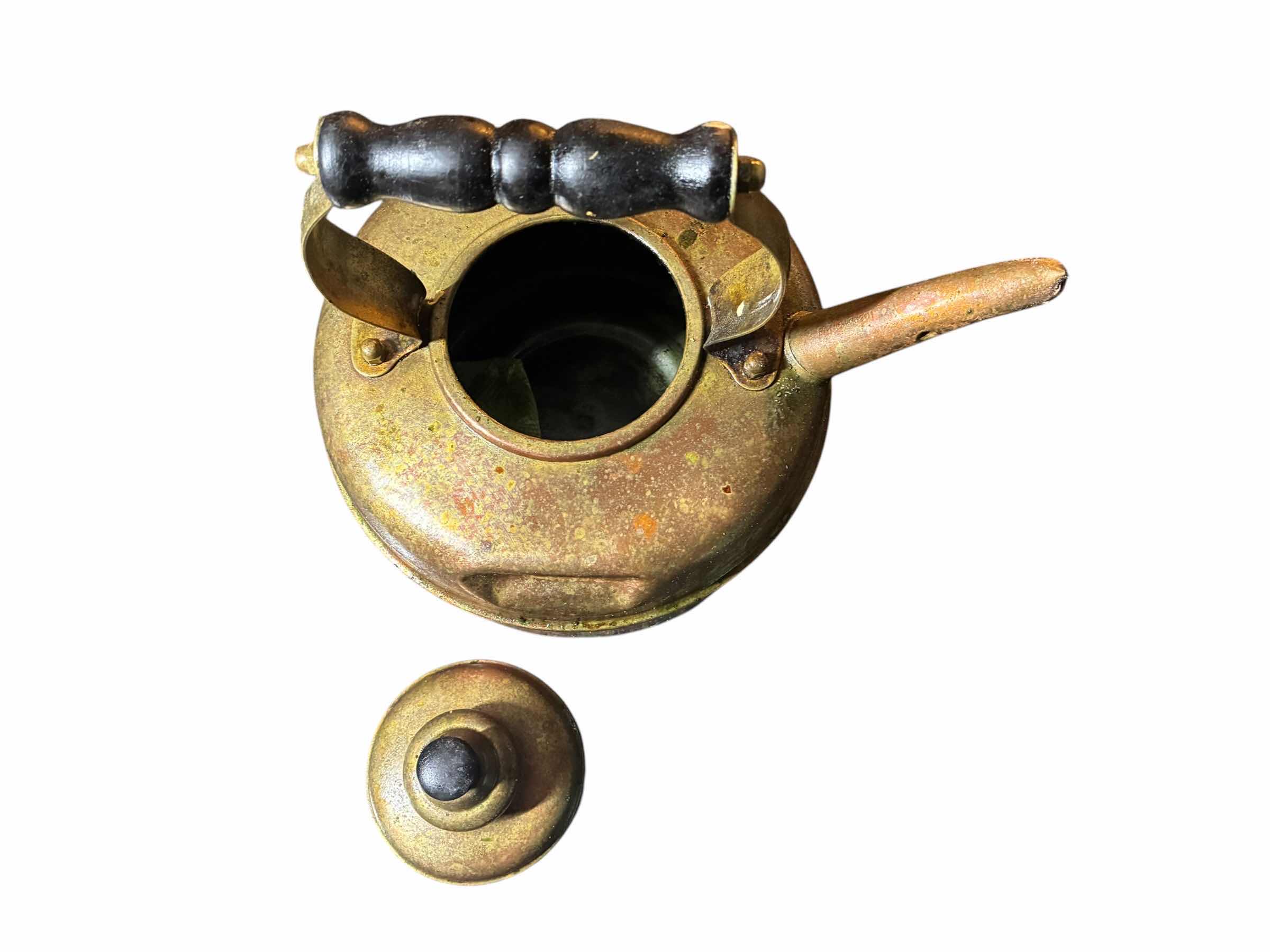 Photo 1 of ANTIQUE THE SIMPLEX COPPER KETTLE 10“ X 9“