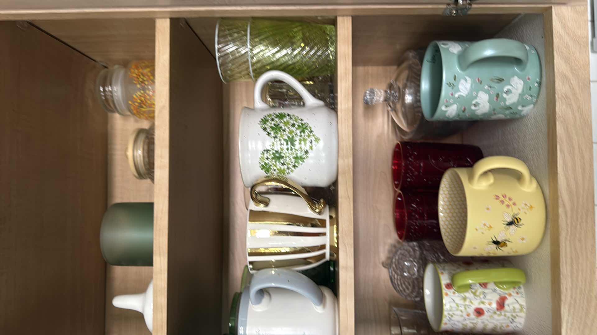 Photo 1 of CONTENTS OF KITCHEN CABINET – CUPS