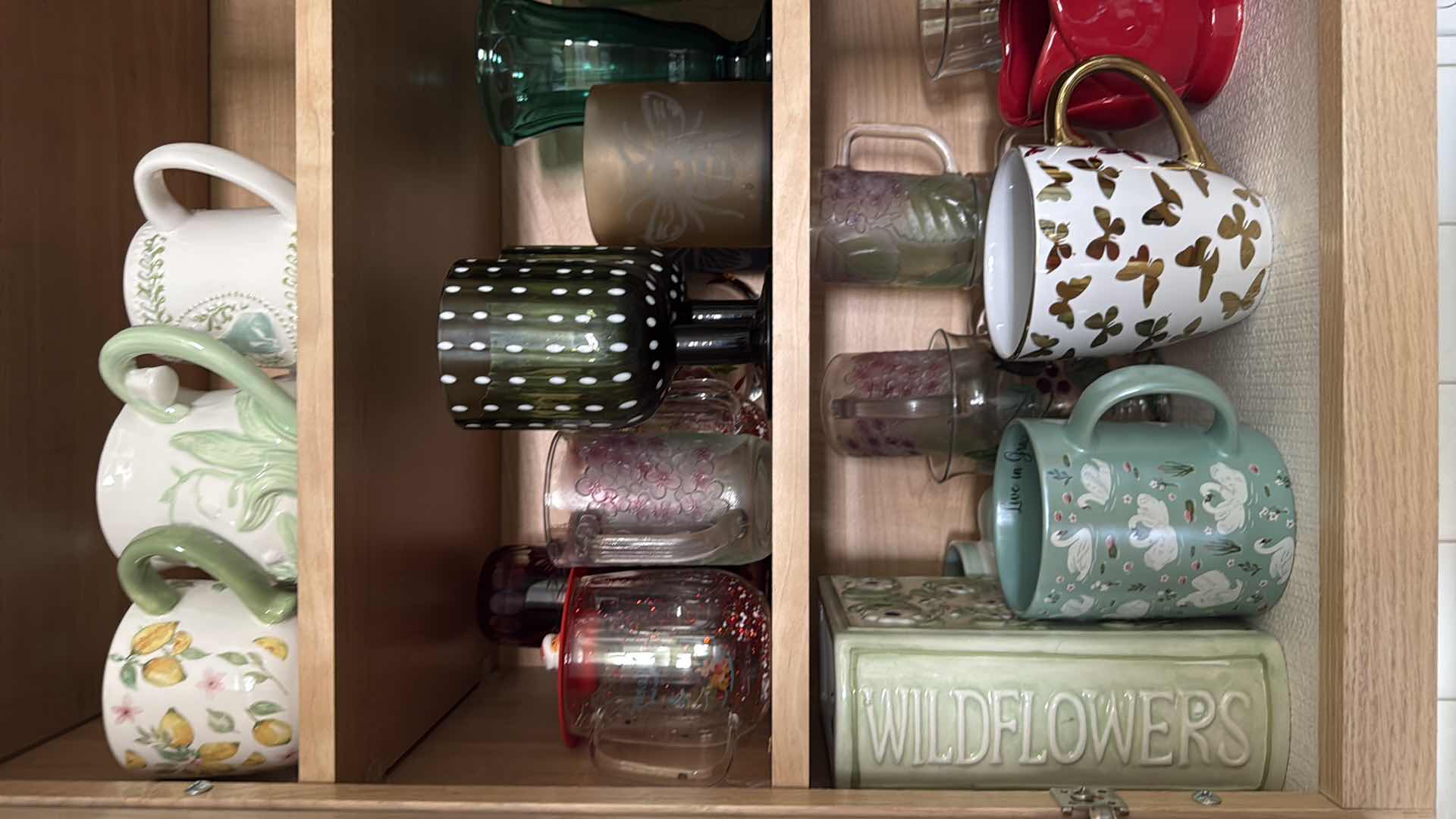 Photo 1 of CONTENTS OF KITCHEN CABINET – CUPS