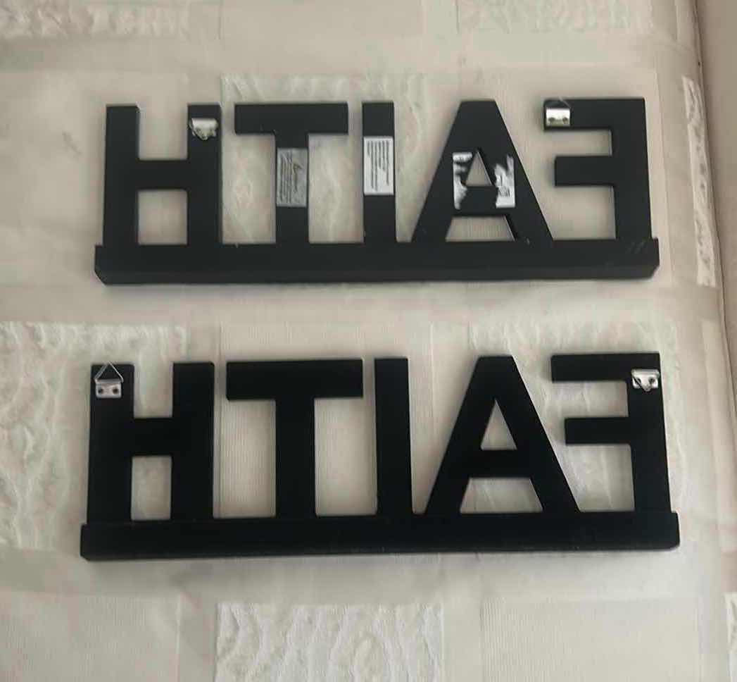 Photo 1 of 2- "FAITH" GLASS WALL DECO 15" X 5"
