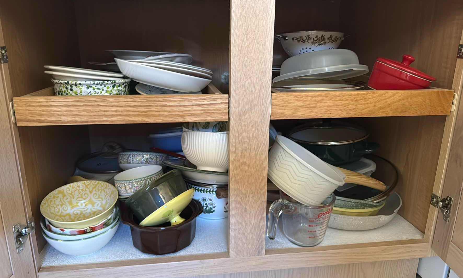 Photo 1 of CONTENTS UNDER KITCHEN CABINET – BOWLS, SERVEWARE