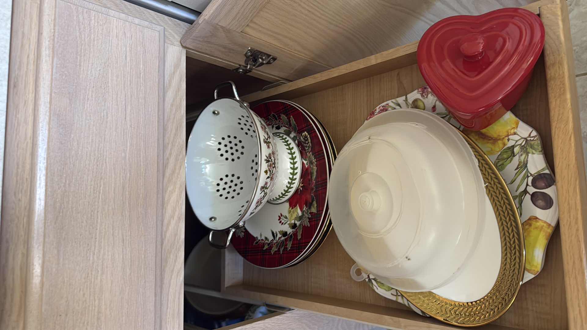 Photo 1 of CONTENTS UNDER KITCHEN CABINET – BOWLS, SERVEWARE