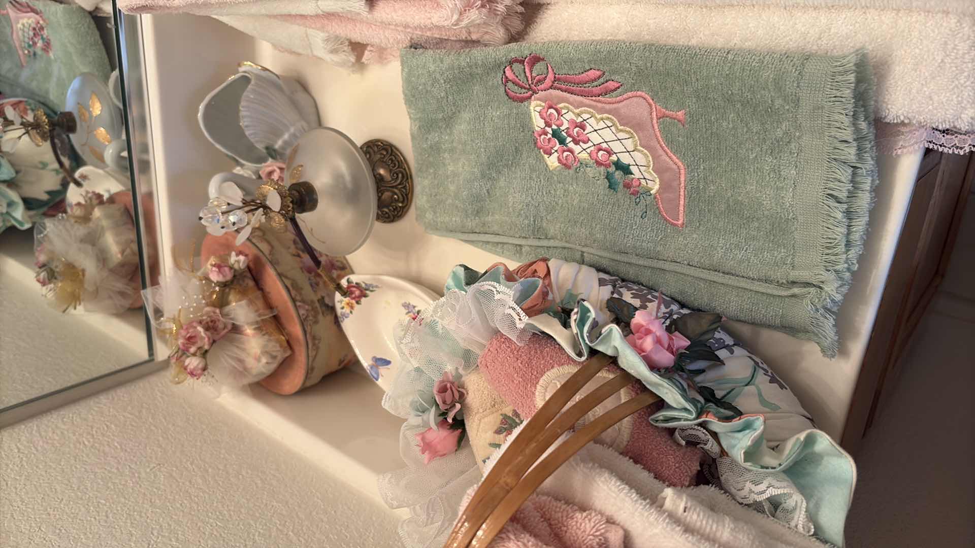 Photo 1 of GUEST BATHROOM VINTAGE STYLE-DECORATIVE TOWELS, CERAMIC TRAYS, PERFUME BOTTLE, TRINKET BOX, SWAN DISH, FLORAL BASKET, AND ACCENT PIECES $200
