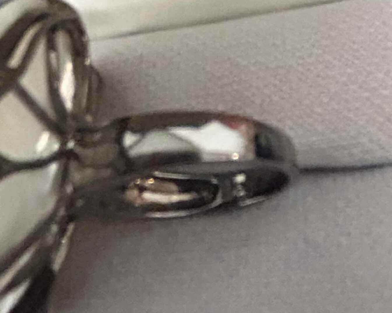 Photo 1 of CARLO VIABI RING W MOTHER OF PEARL BUTTERFLY DESIGN W GREEN TSAVORITE GARNET IN STERLING SILVER SIZE 7 $199