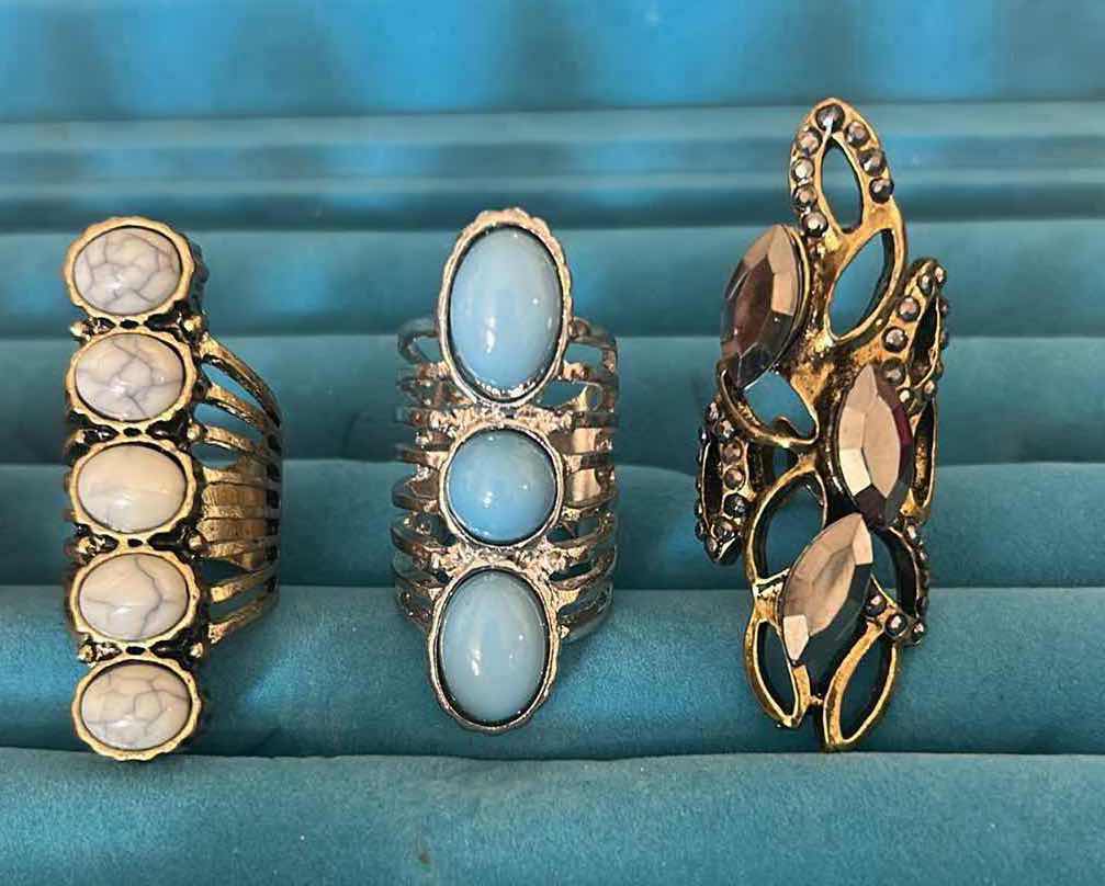 Photo 1 of 6- MODERN COSTUME JEWELRY STATEMENT RINGS W FAUX TURQUOISE OR WHITE STONE SIZE 7