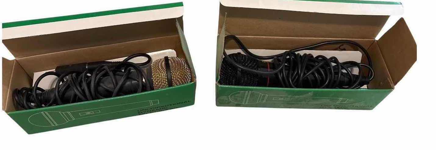Photo 1 of (4)PCS WIRED HANDHELD DYNAMIC MICROPHONES $90