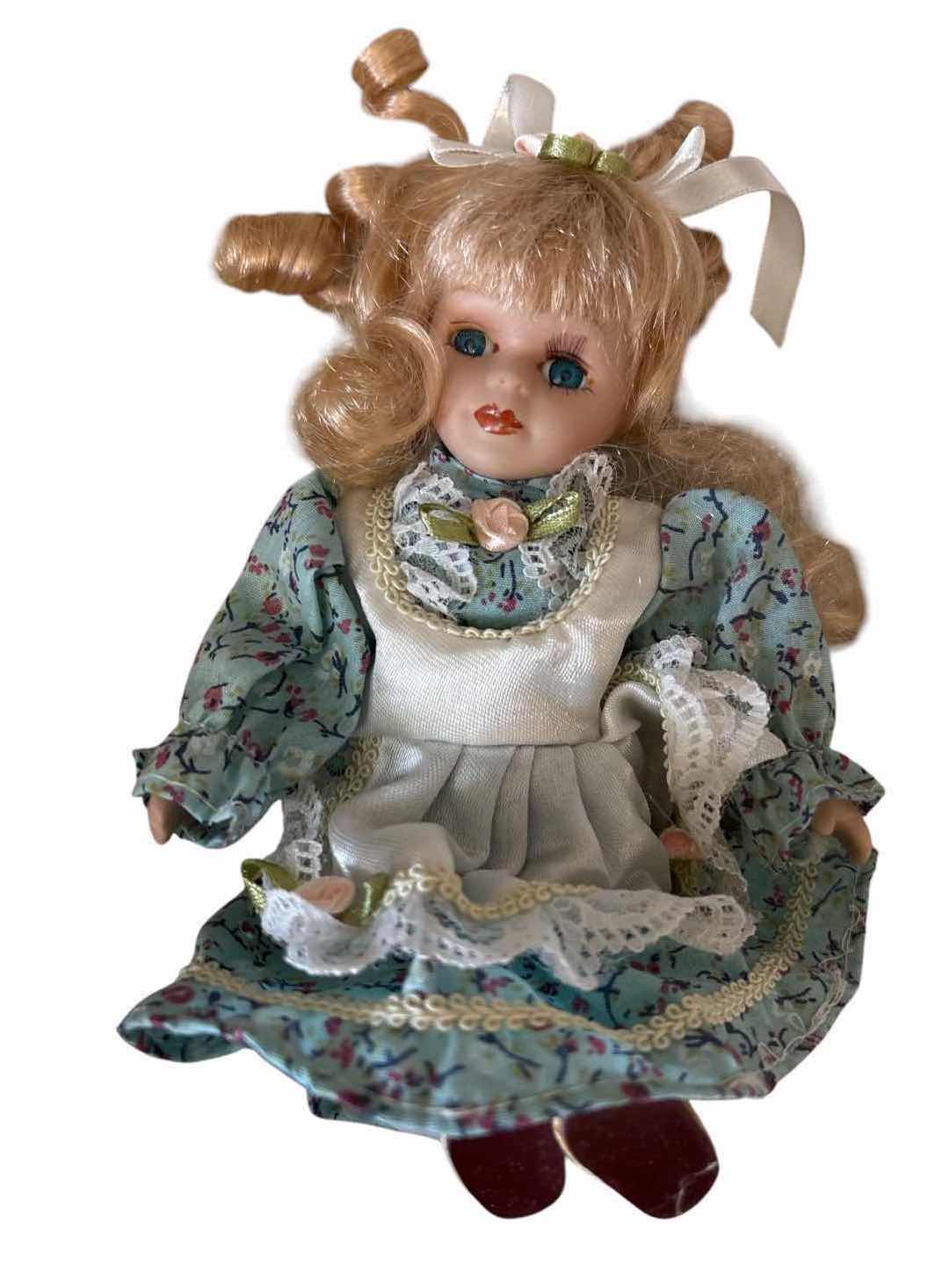 Photo 1 of (2)PCS VINTAGE STYLE PORCELAIN DOLLS -PINK LONG DRESS AND BLUE FLORAL DRESS H16.5” $110