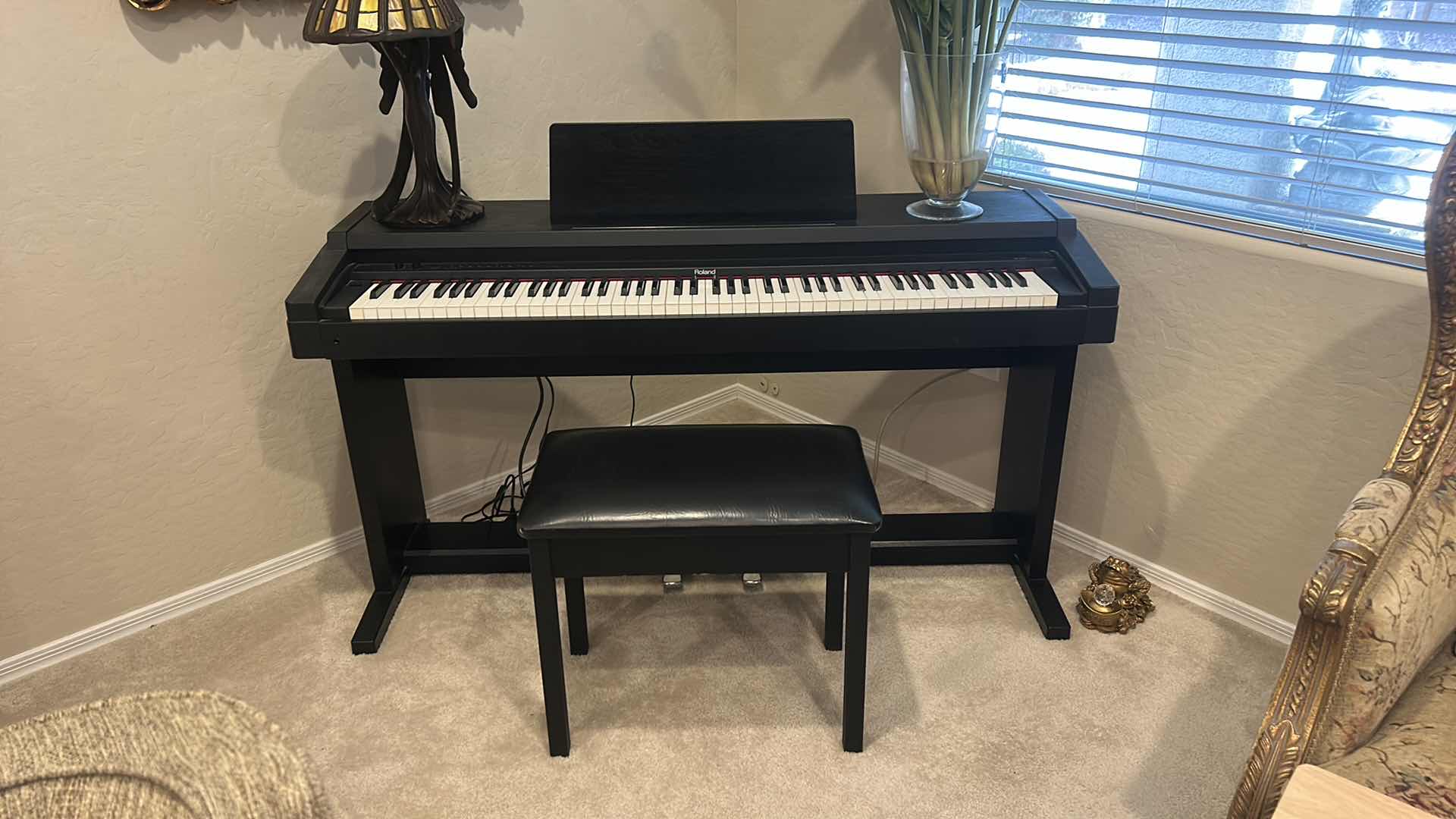 Photo 1 of ROLAND HP – 1500 DIGITAL PIANO